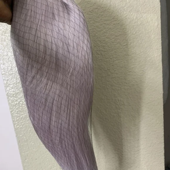 28 Inch Gray Lace Wig Unit - Picture 4 of 4